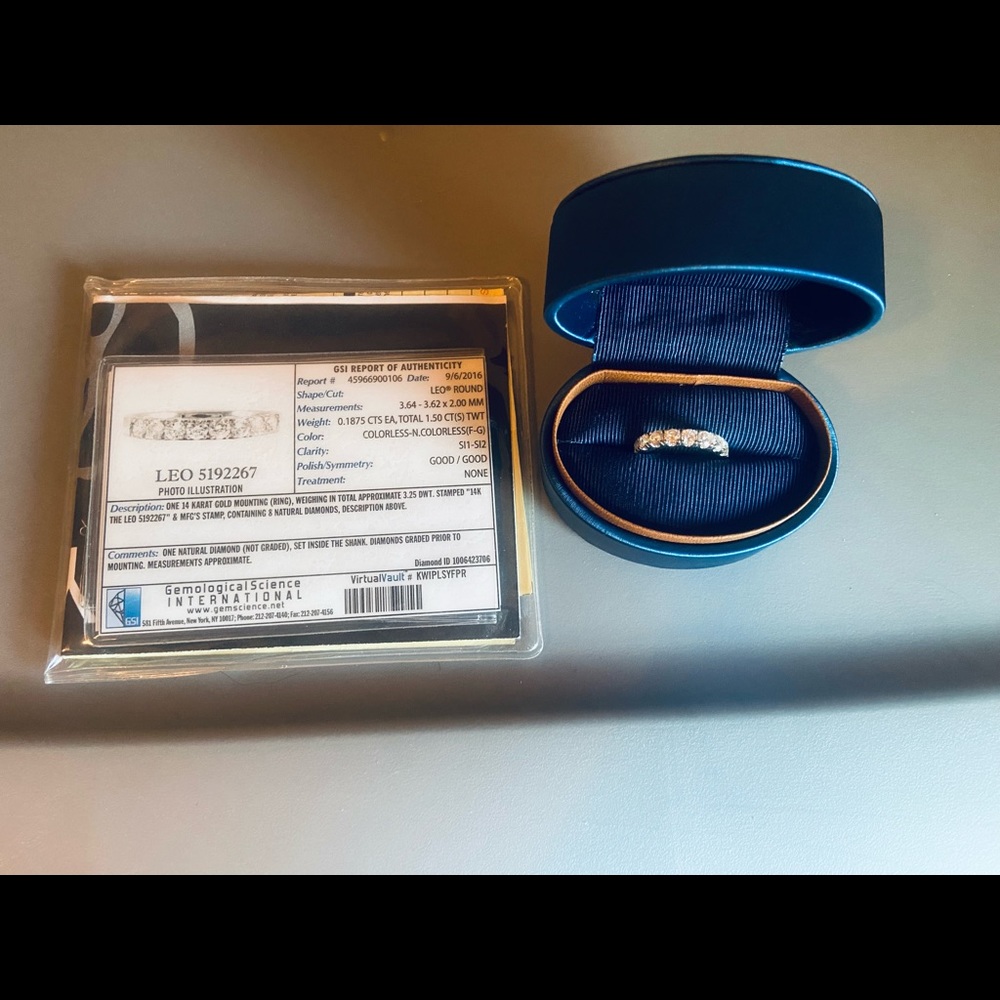 Beautiful 1.5 ct “The Leo” diamond wedding band.